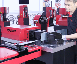 + info paraBatente automatizado para a prensa dobradeira horizontal PP200 CNC